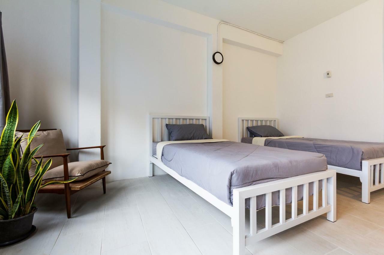 Bed and Breakfast The Localist Chiangmai (Adults Only) Чіангмай Екстер'єр фото